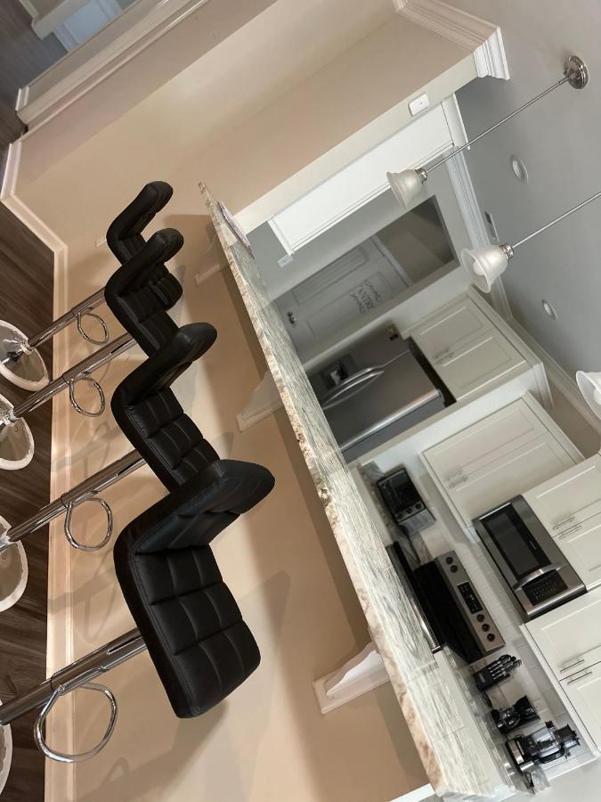 Zees Private Room Norfolk Bagian luar foto